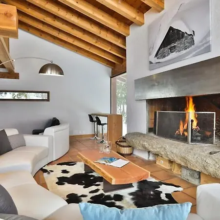 Private Chalet With Jacuzzi And Sauna- If You Want To Book, Please Contact On Wh-ats-app - 0034-605-434-371 !!!!