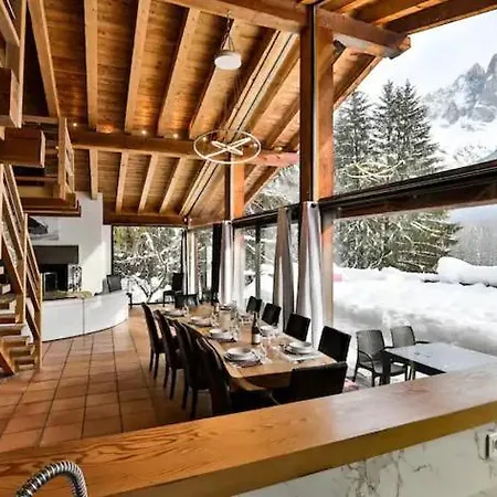 Villa Private Chalet With Jacuzzi And Sauna- If You Want To Book, Please Contact On Wh-ats-app - 0034-605-434-371 !!!!